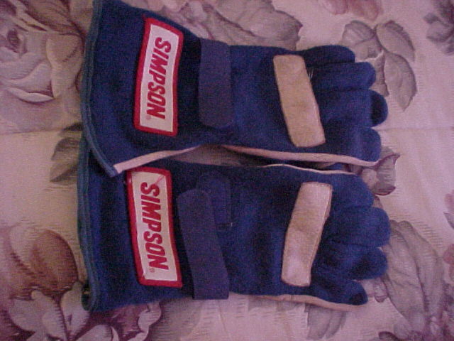 Simpson Drivers Gloves 4.JPG
